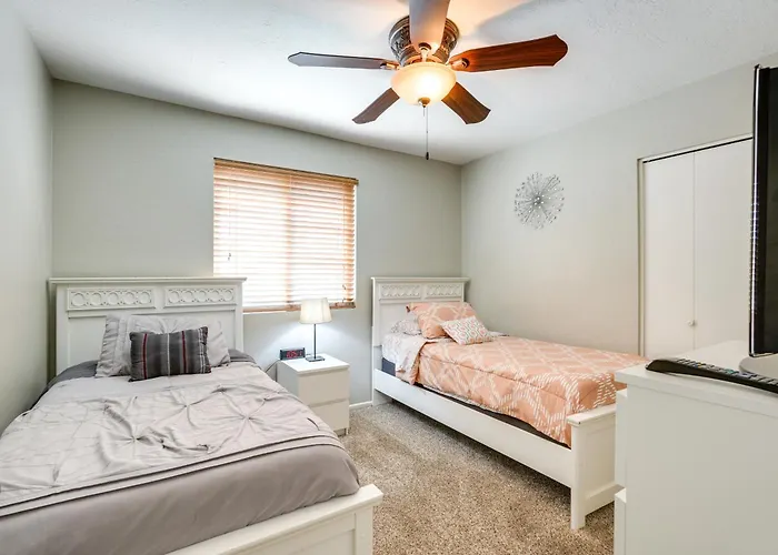 W/ Pool, Near Golf, Hiking & More! Holiday home *
