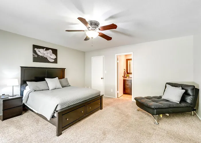 W/ Pool, Near Golf, Hiking & More!